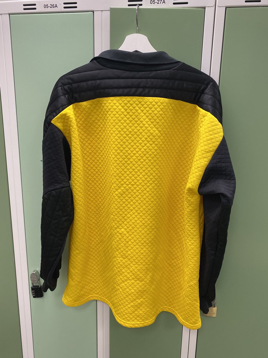 adelsgaard's tweet photo. Thanks to @LTFCShirts for this shirt! Despite the colour🫣 A beautiful @lutontown goalkeeper shirt from 95/97! The long sleeves and cuffs! ! My first goal keeper shirt ! 🙌🏼⚽️ https://t.co/drKGPfIkGl