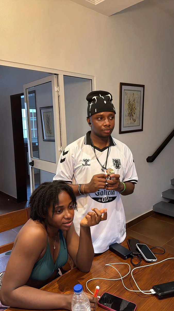 𝔸b𝕒𝕫𝕫 tweet media