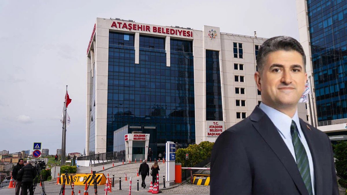 taghaberleri's tweet photo. Onursal Adıgüzel soruşturmada yeni detaylar! 

Ataşehir eski belediye başkanı Battal İlgezdi’nin yeğeni Özkan Kınalı’nın itirafçı olduğu ortaya çıktı.

Soruşturma kapsamında 21 kişinin gözaltına alındığı, 20sinin ise tutuklama talebiyle mahkemeye sevk edildiği aktarıldı. https://t.co/u2eBpdtUdz