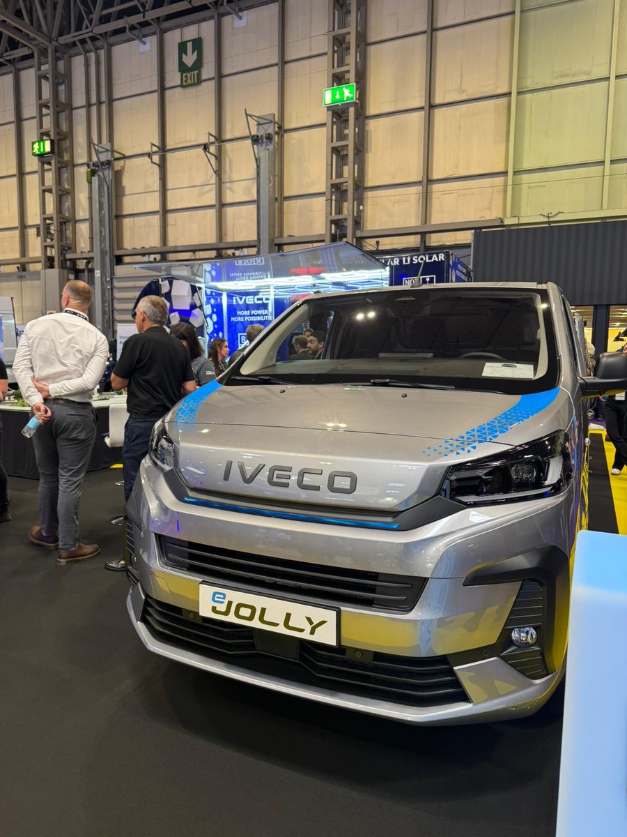 IVECO UK tweet media