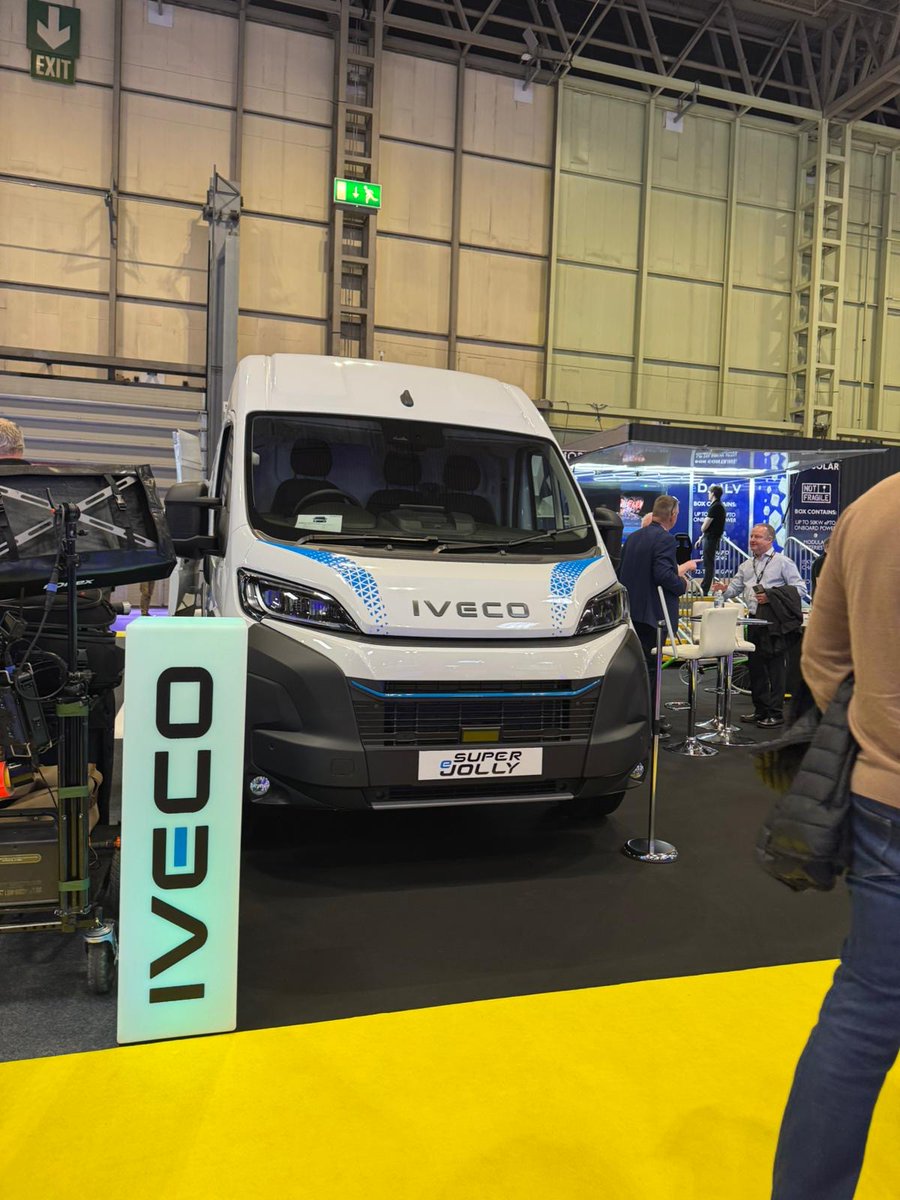 IVECO UK tweet media