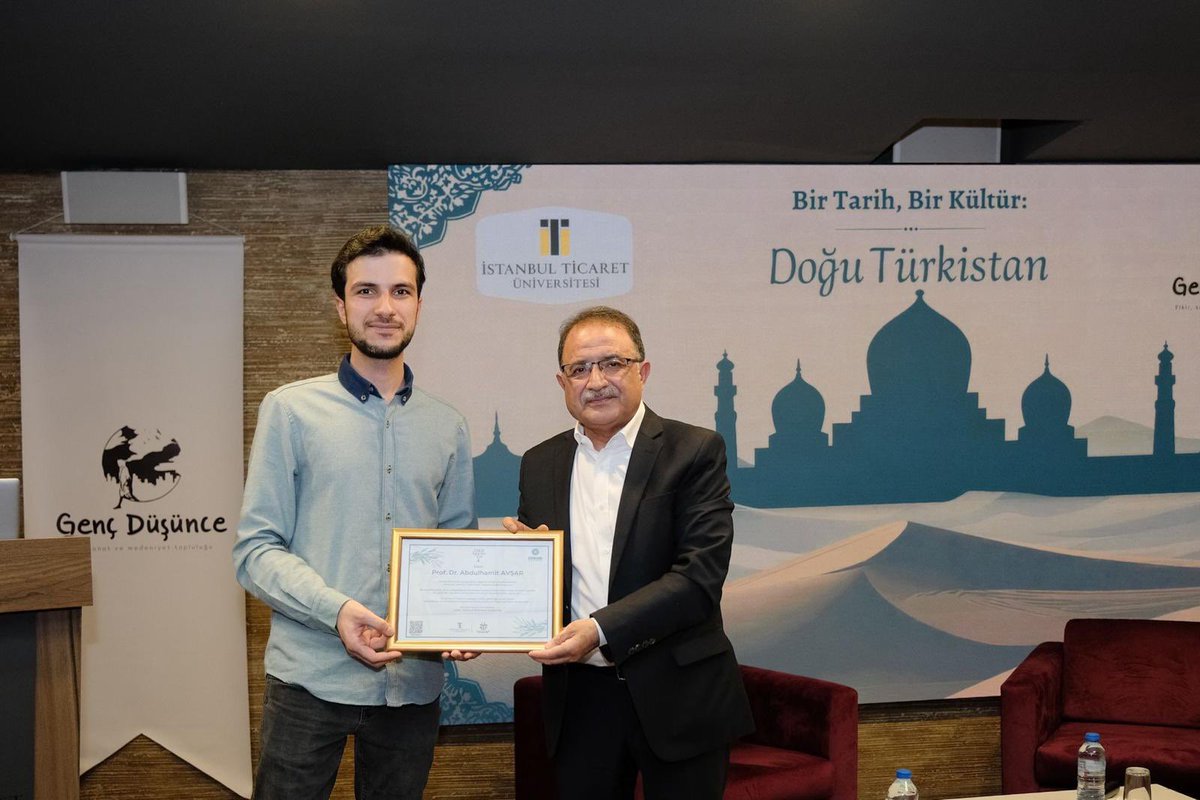 Doğu Türkistan Vakfı tweet media