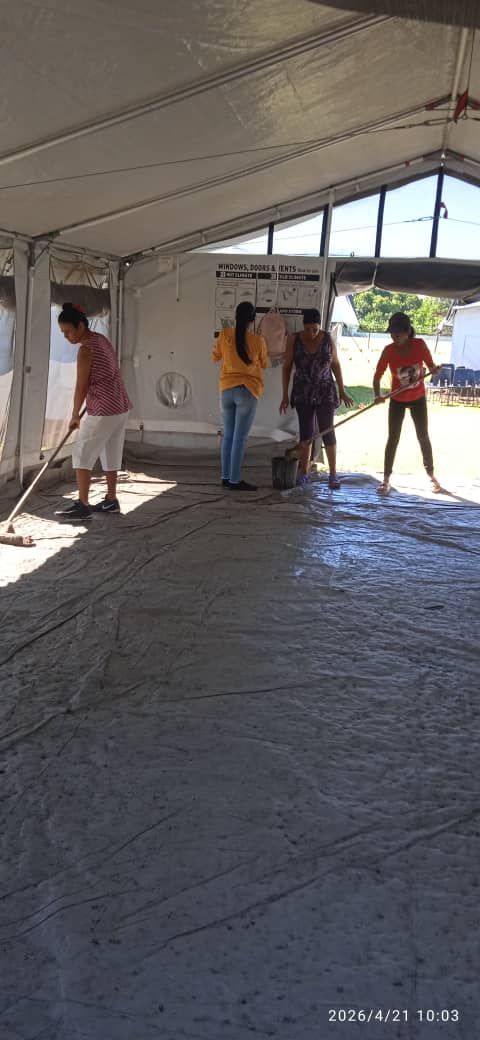 RaidelVargasG's tweet image. Se realiza el arme de nuevas carpas en el SI Amiguitos de las FAR, donadas por la #Unicef , para garantizar la calidad de los procesos.
#EducaciónGranma
#MunicipioPilón
#EducaciónGranma
#CubaMined