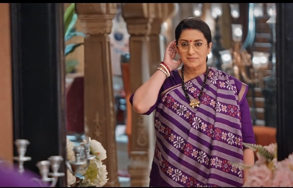 Knew it Tulsi would never change her look or hairstyle without a reason and the reason is one and only Mihir 😭❤️

Tulsi is already melting, oh god Mihirpaglu is coming back🫠

And the BGM “Ek Pyaar Ka Nagma Hai” one of my favorite song 😭❤️‍🔥

#kyunkisaasbhikabhibahuthi #ksbkbt2