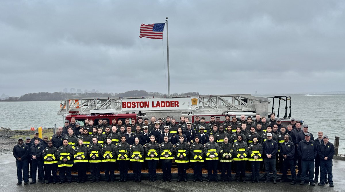 Boston Fire Dept. tweet media
