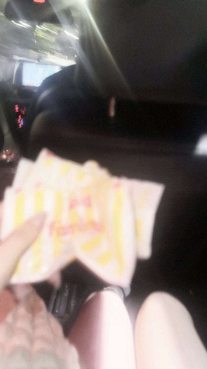 mariru🦄@バーレスクヤバイ tweet media