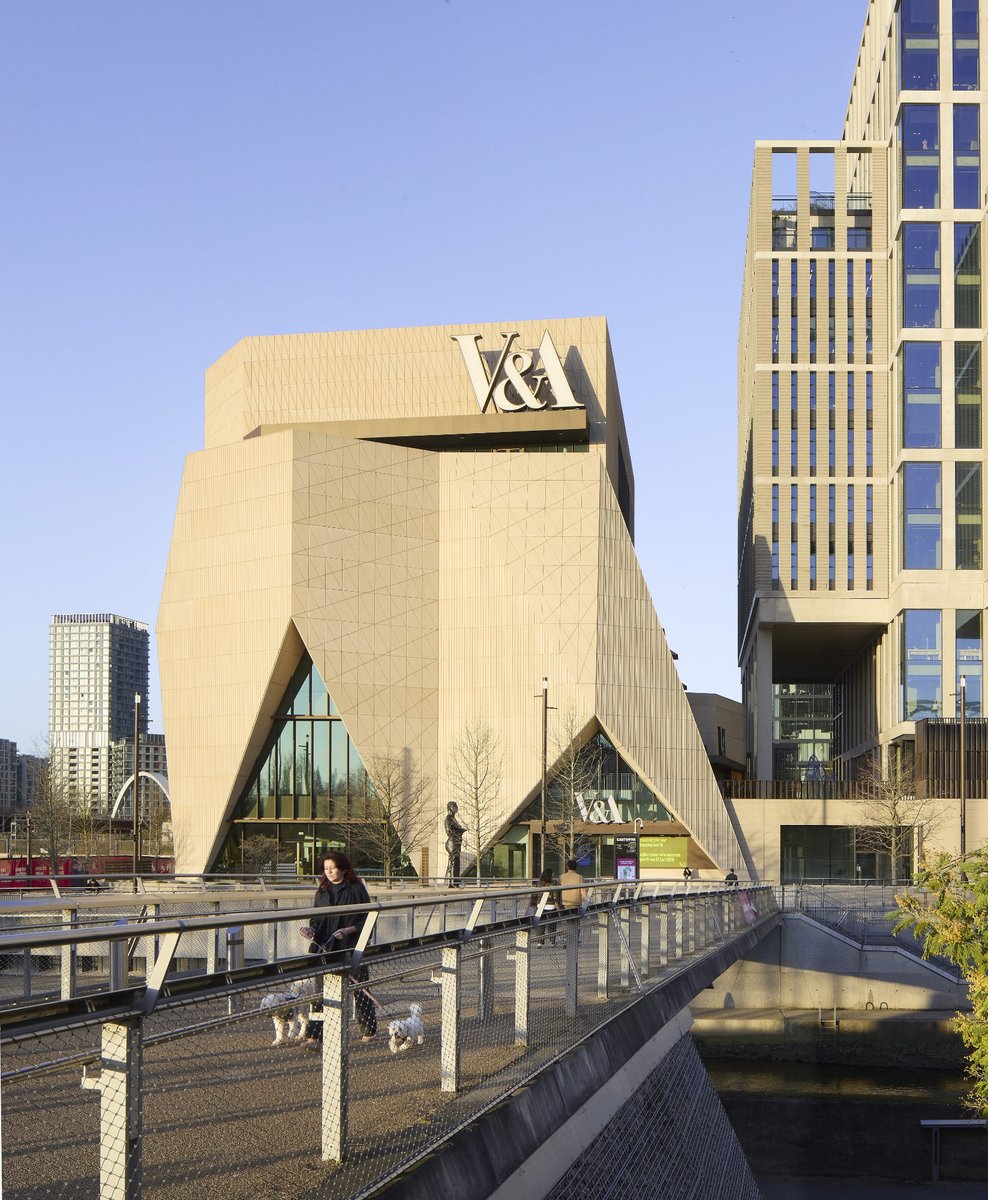 worldarchitects's tweet photo. #SelectedProject – V&A East Museum by O’Donnell + Tuomey, now open at East Bank, London, near Diller Scofidio + Renfro’s V&A East Storehouse.
https://t.co/U8tiMsjXYg
📸 © Hufton+Crow
#waofficial #VAEastMuseum #VAEast #london https://t.co/8abG8qewk0