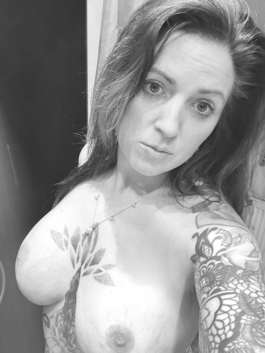 OdinaryMILF's tweet photo. You can find alot more on my OF

https://t.co/XMdvbK184t https://t.co/qHEpFhzK1M