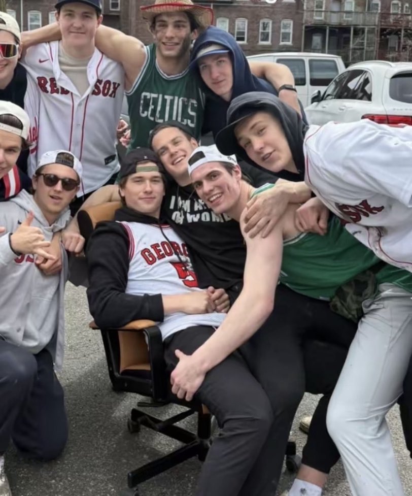 leah⁷¹ tweet media