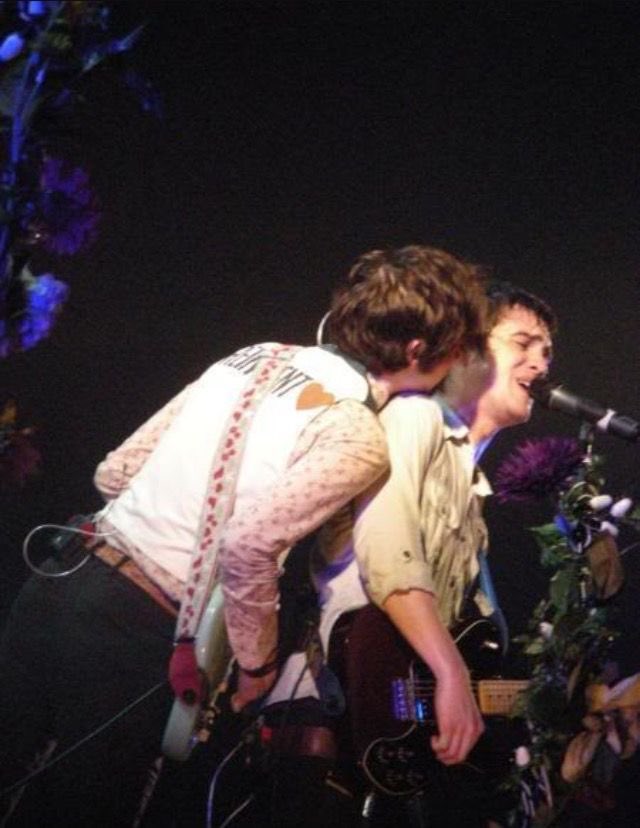 oddly specific ryan tweet media