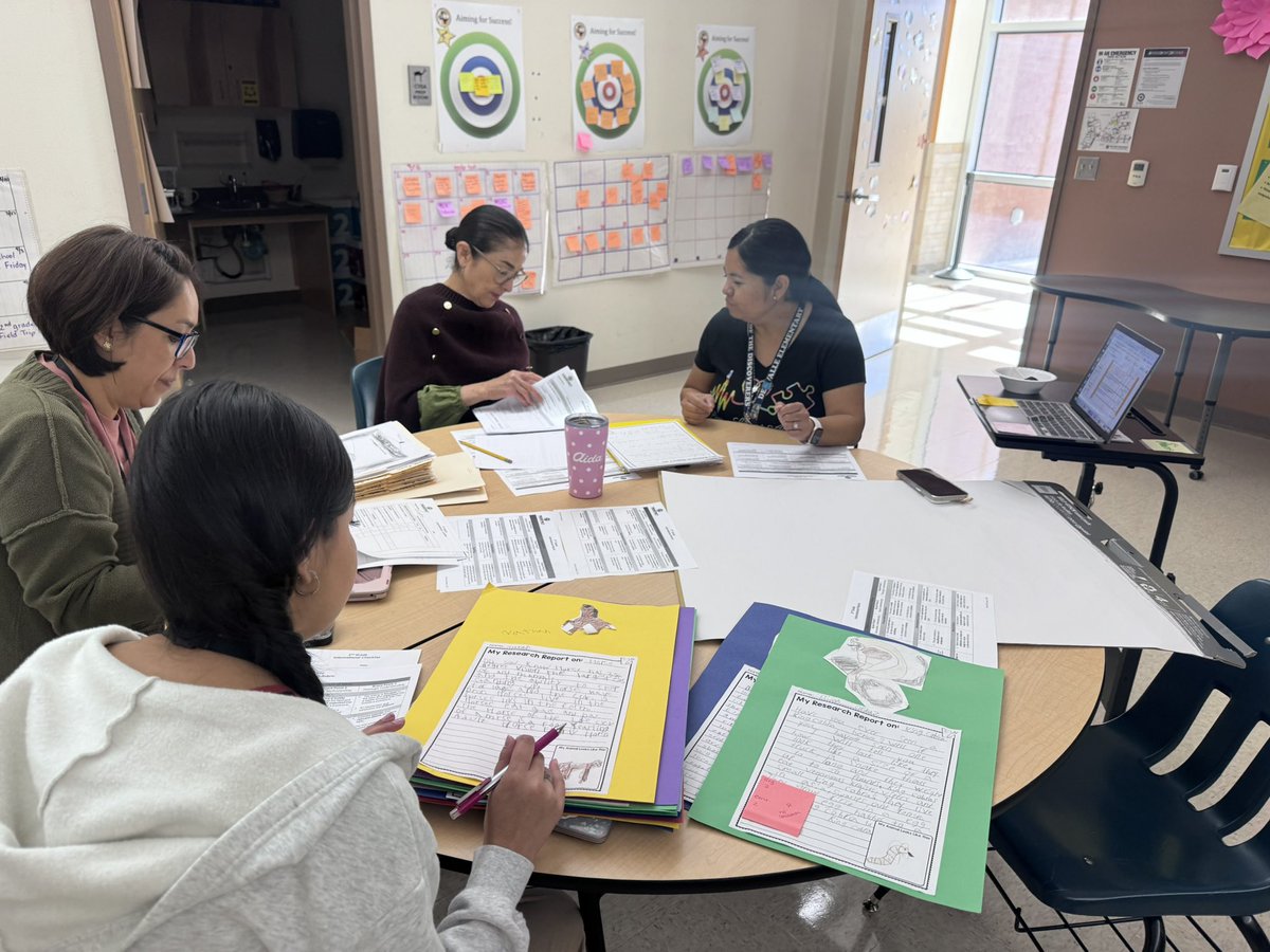 badillo_mrs's tweet image. Making every minute count during PLT! ✨2nd grade is analyzing student work through student portfolio entries, while 3rd grade is planning Maximizing May for growth in Math. Shoutout to our Math/Science IC for leading both efforts! #PLT #Teamwork #MaximizingMay @DelValleES_YISD