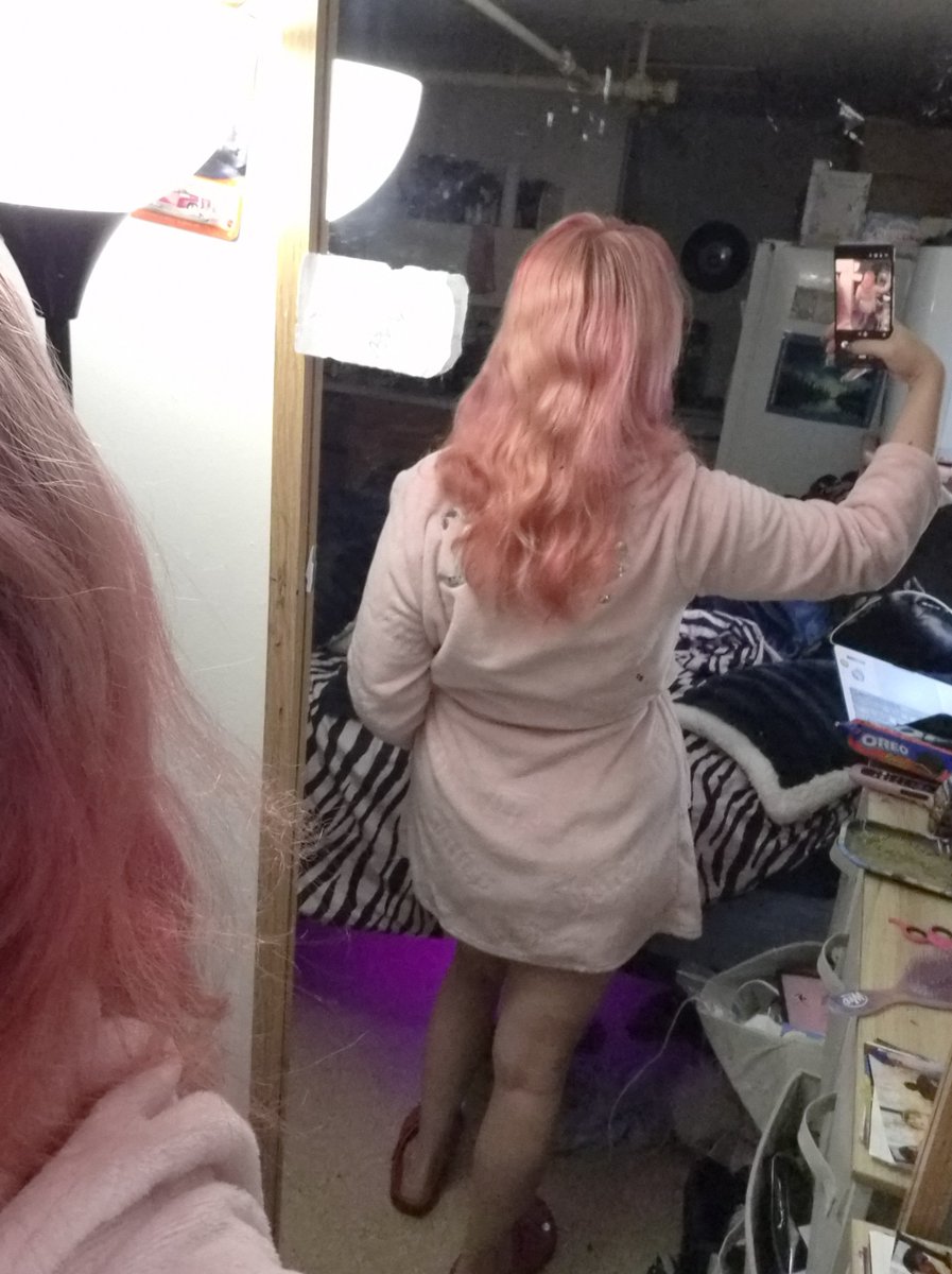 👑✰Pogbunny✰🙇🏻‍♀️ tweet media