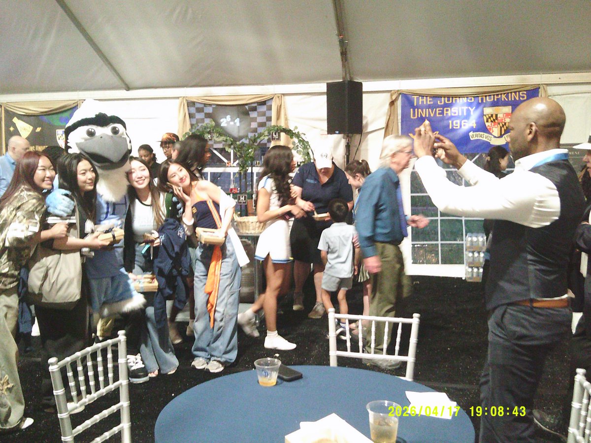 JHU_Alumni's tweet photo. Alumni Weekend 2026 through our digi cam📸💙

Stay tuned for more pics from the weekend through other lenses! #BlueJayTuesday https://t.co/4feUYfa3fz