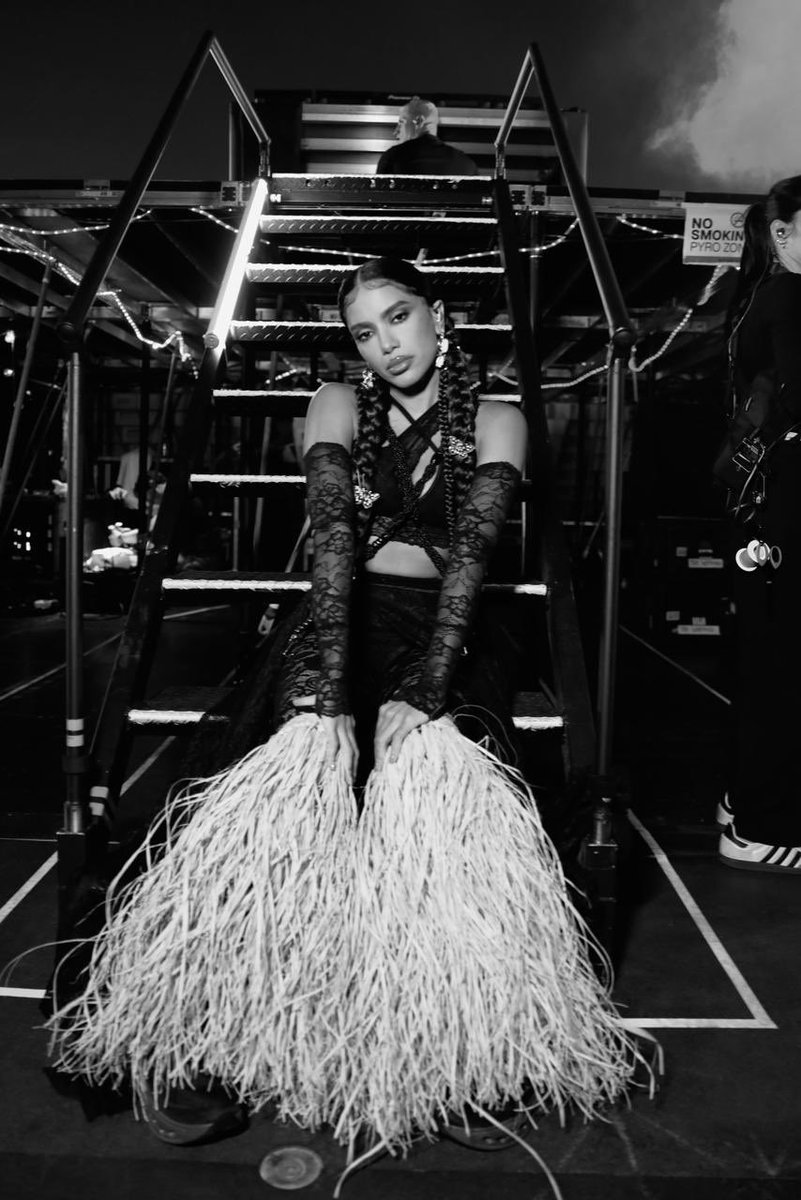 QGdaAnitta's tweet photo. Anitta 🖤 https://t.co/lxKVSnF6z3