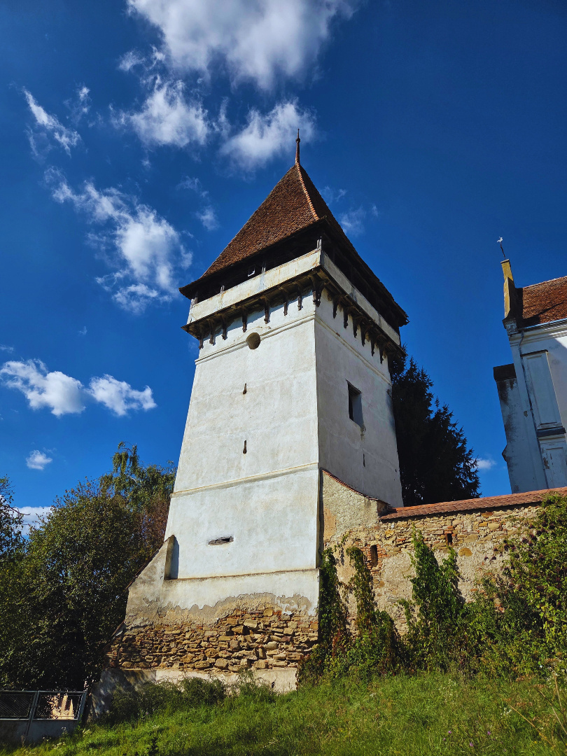 MonumentQuestM's tweet image. Senereus fortified church, Transylvania, Romania (Zendersch, Siebenbürgen, Rumänien)
#Transylvania #Romania #Senereus