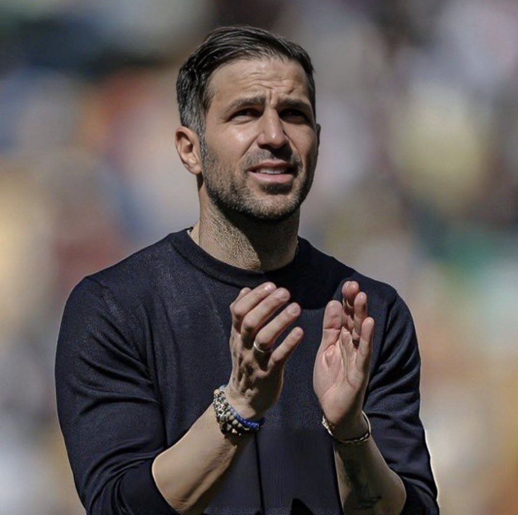 •Why Cesc Fàbregas is the Only Choice for Chelsea

The Chelsea manager debate is stuck on a loop. We keep hearing the same names, Iraola, McKenna, or whichever European coach had a good month. But while those guys are fine, they don’t *get* Chelsea. Cesc Fàbregas does.
Here is