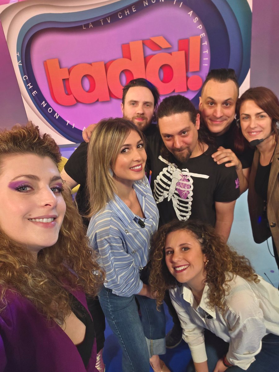 Violet Blend tweet media