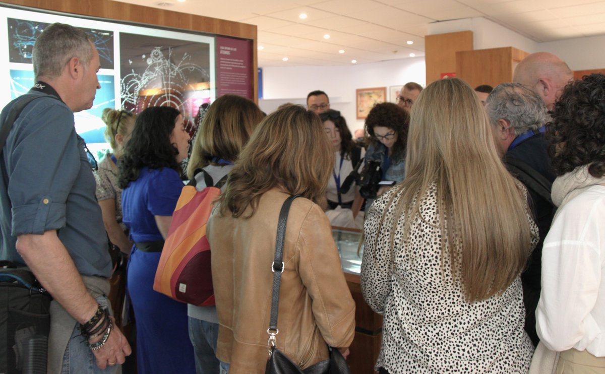 CSN_es's tweet photo. 📸🎥El #CSN acoge una jornada con la @AMAC_municipios y los medios de comunicación de los municipios con centrales nucleares que ha incluido una visita a la Sala de Emergencias y al Centro de Información del organismo.

🤓Lee más aquí: https://t.co/3wRdtlixN2 https://t.co/ouYXJ6ABy8