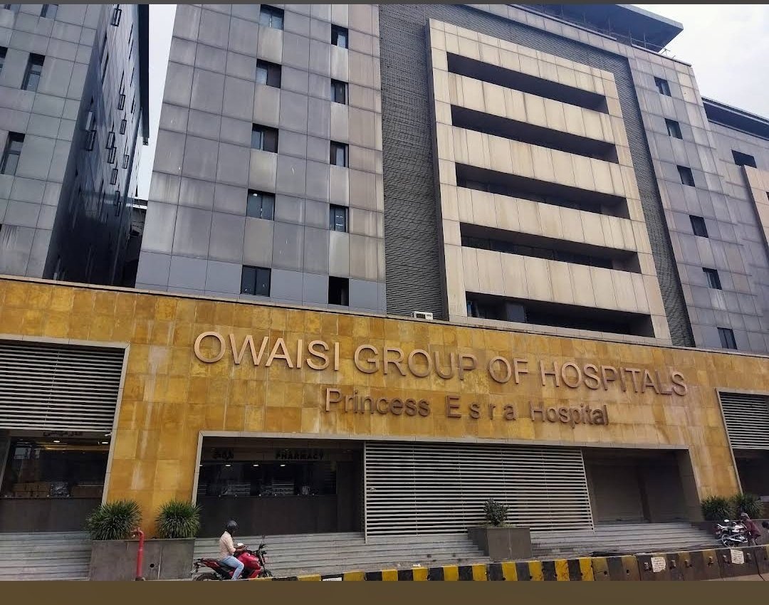 ikhydtt's tweet photo. @akbarowaisii @asadowaisi #princesesrahospital Asra hospital mein drinking water Pani peene ke liye bahut taklif, Canteen old Building Mai hai , &amp; new Building Mai Pani nahi hai ,
Canteen mai Extra Curry nahi Dayree per plate 80/- hai sir saa request hai iss par gourr karre https://t.co/yXtvgaGCd3