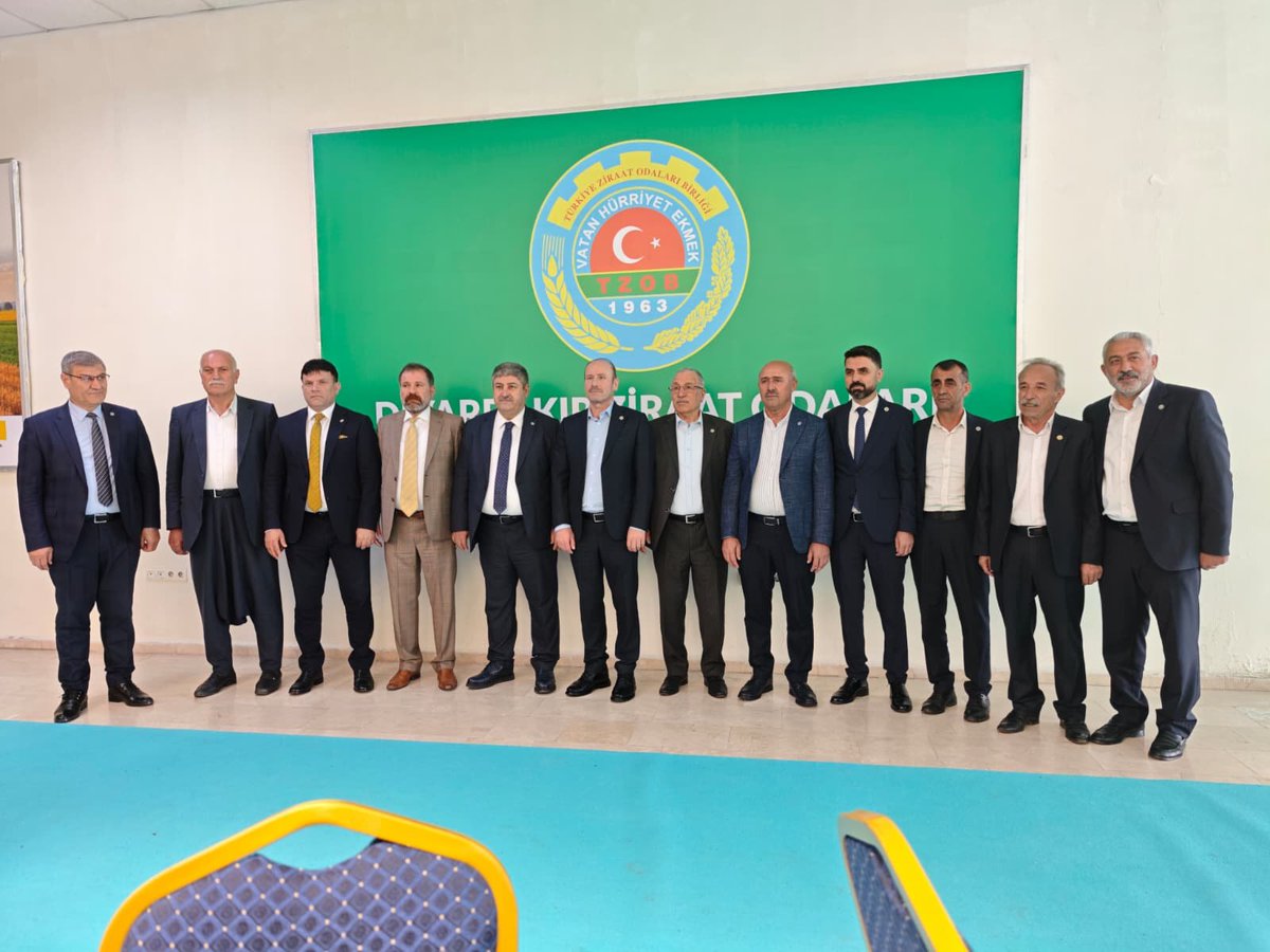 Diyarbakır Ticaret ve Sanayi Odamız Mezopotamya Fuarcılık A.Ş İş Birliği İle 17.Mezopotamya Tarım ve Hayvancılık Fuarı Açıldı,Açılışa #TZOB Yönetim Kurulu Üyesi ve Güneydoğu Anadolu Bölge Başkanımız Sn <a href="/ahmeteyypoglu/">Ahmet EYYÜPOĞLU</a> da Katıldı Kendisine Teşekkür Ediyoruz. <a href="/kayadb/">Mehmet Kaya</a> <a href="/semsibayraktar/">Şemsi Bayraktar</a>