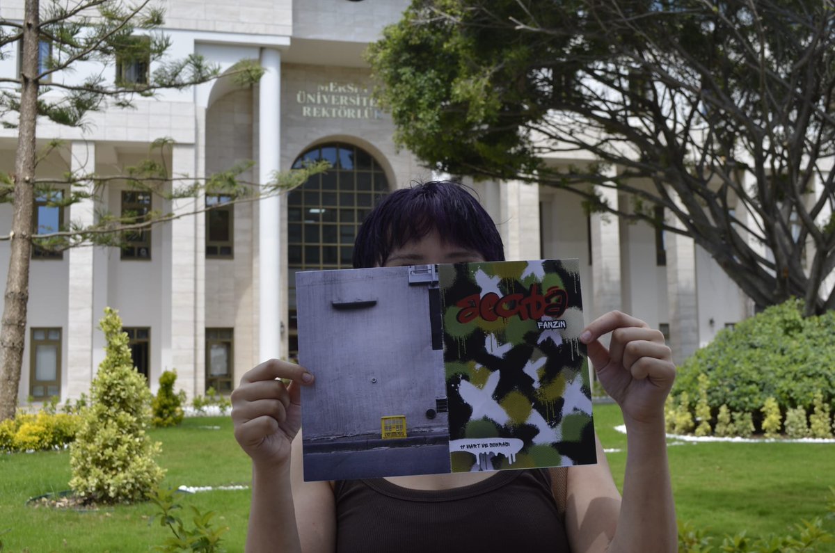 acabaFanzin tweet media