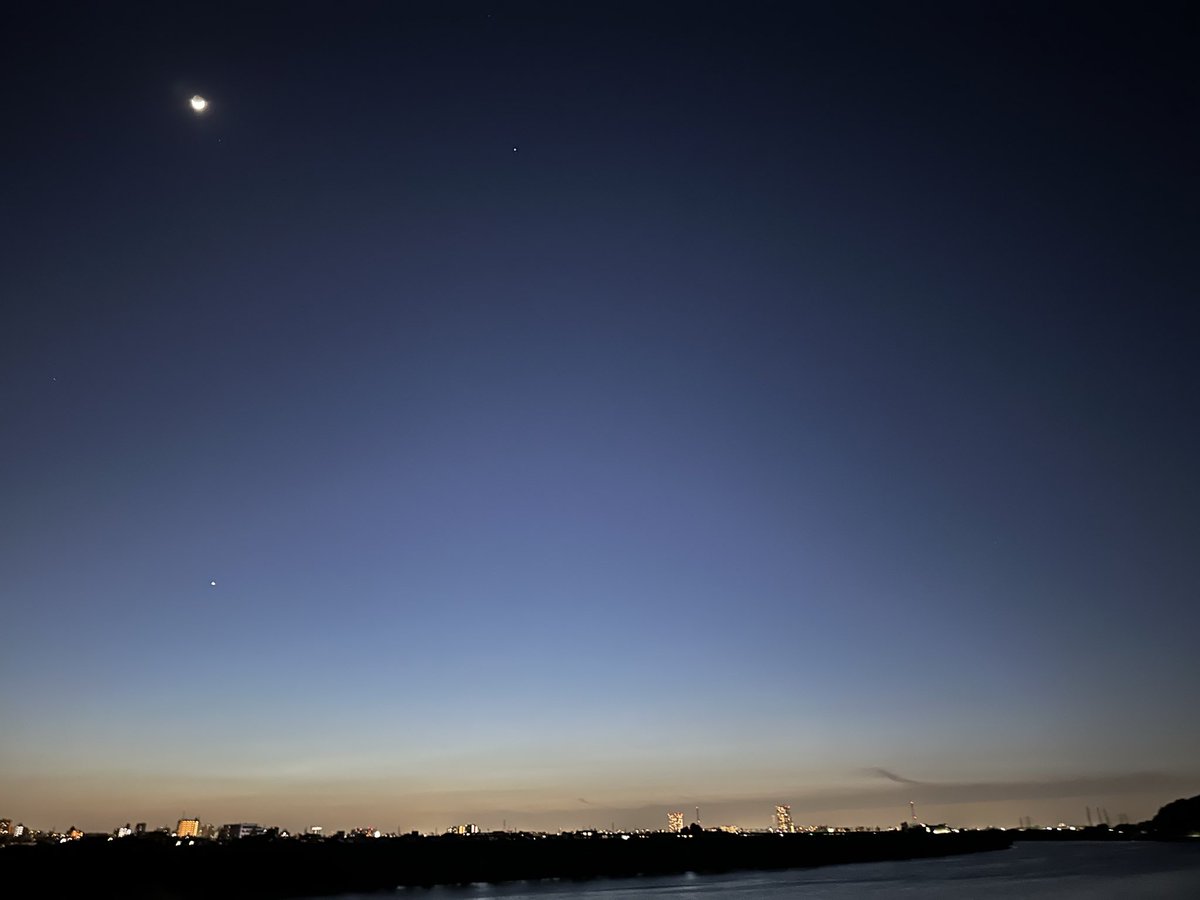 +Plus I Cafe様

コーヒー、紅茶のお代わりが
200は激アツすぎるよー😭😭😭

周りに市川、本八幡などで
珈琲が好きとかよくマダム達でお茶する方
SNSみてない層にも届きますように〜

珈琲が美味しいので是非！
スイーツも！行ってみてね〜☕️（圧←え