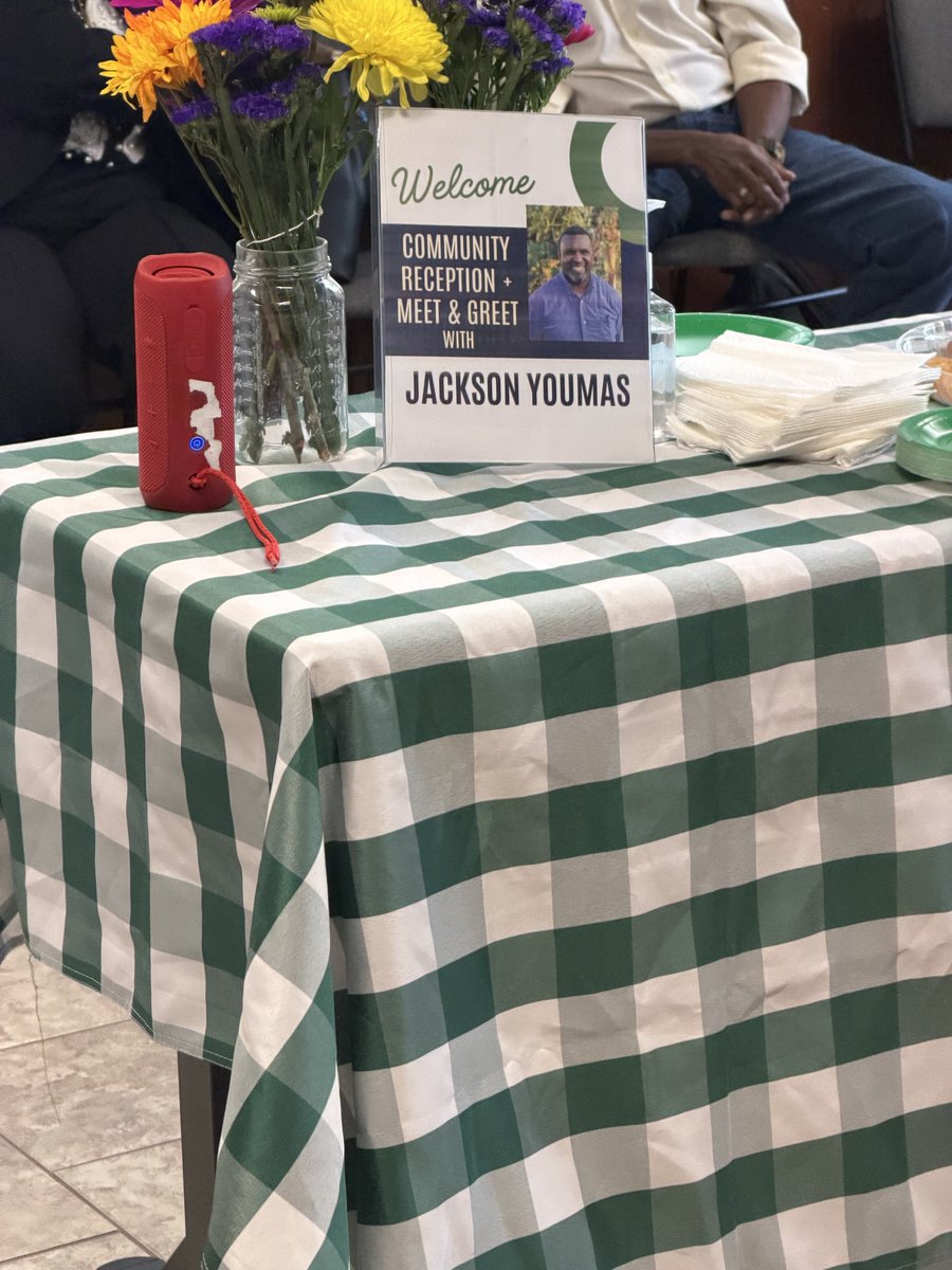MOOREforFL's tweet photo. Yesterday, I had the opportunity to visit the “Good Life Community,” the City of Alachua, to witness the swearing-in of its newest City Commissioner, Jackson Youmas.

Congratulations, Commissioner Youmas. I look forward to all you will accomplish in service to this great city. https://t.co/49H5FUtZVn