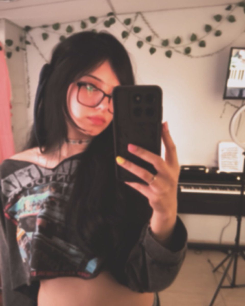 𝐀𝐧𝐧𝐲 ༉‧ tweet media