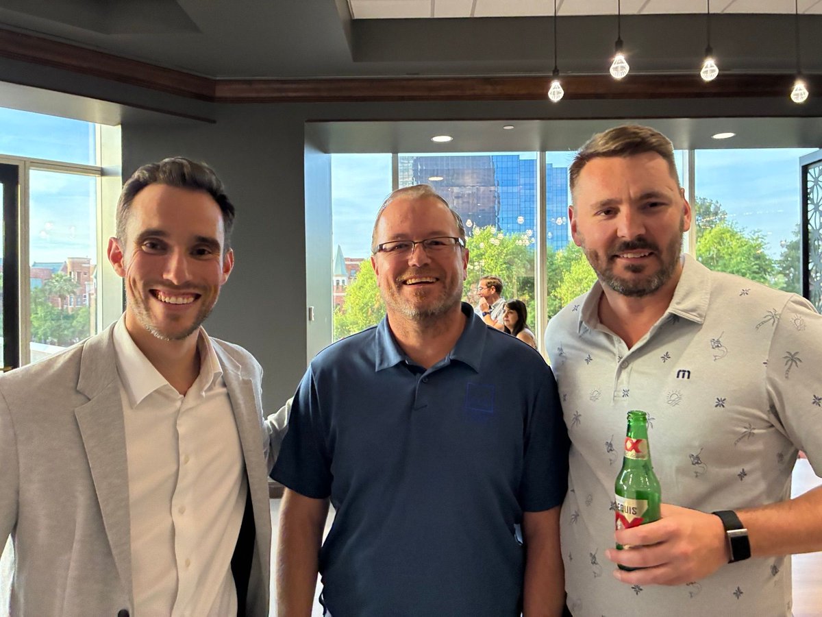 aztechcouncil's tweet photo. Great energy at our AZ/Canada reception during @AZTechWeek 🍁  

A curated group of innovators and leaders came together to spark new cross-border partnerships and opportunities.

Thank you to the Government of Canada, BMO and all who joined us!
#AZTechWeek #Innovation https://t.co/p84QGdDFrR