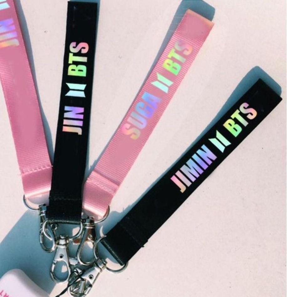 pou 🥡 VA A VER A BTS 3/3 tweet media