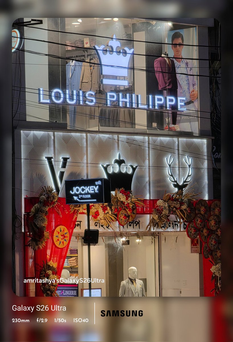 amritashya's tweet image. The first three are at 10x zoom, and the last one with the tiny 3x zoom lens. Hope you love them, friends. 📸💖 #zoom #lens #friends #10xZoom #3xZoom  #S26ultra