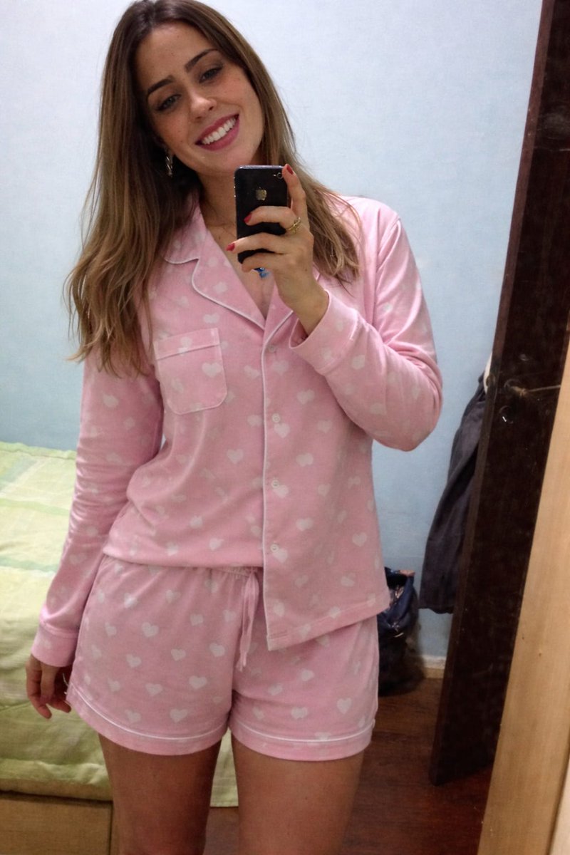 CarolineEsteche tweet media