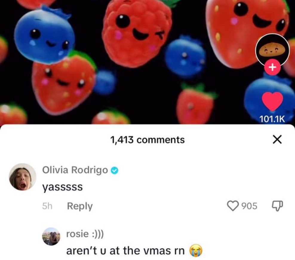 dou uma risadinha sempre que lembro desse print pensa em uma menina especial