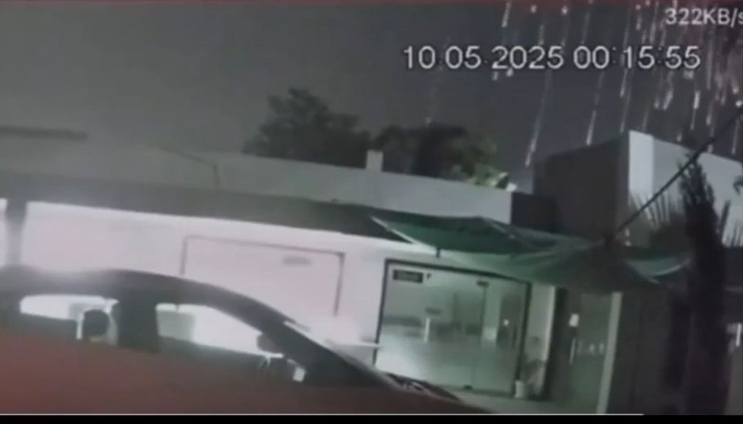 Roy 🇮🇳 tweet media