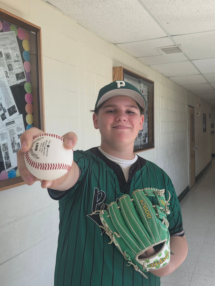 helenfortschool's tweet image. 🚨 HISTORY AT HFMS 🚨

8th grader Joseph Russell just threw ONLY the 2nd no-hitter in school history ⚾🔥

Dominant. Focused. Unhittable.

That’s Hornet baseball 💚🐝
#HFMS #HornetPride #NoHitter #BuiltDifferent