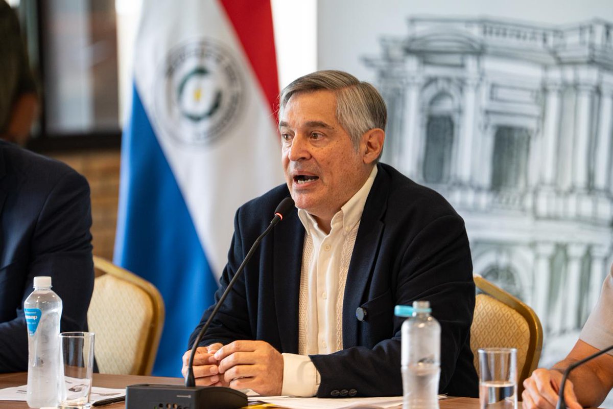 Santiago Peña tweet media