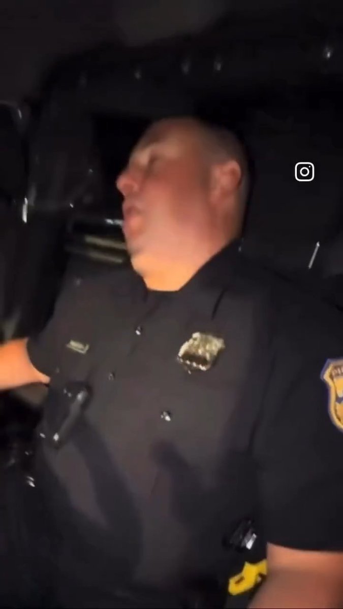 Mrgunsngear's tweet image. Eventually, the Z Monster always wins 💤

Choose your nap locations accordingly...

#CityLife #cops #nap #zmonster #philly #philadelphia #sleeping #police #fail #urban