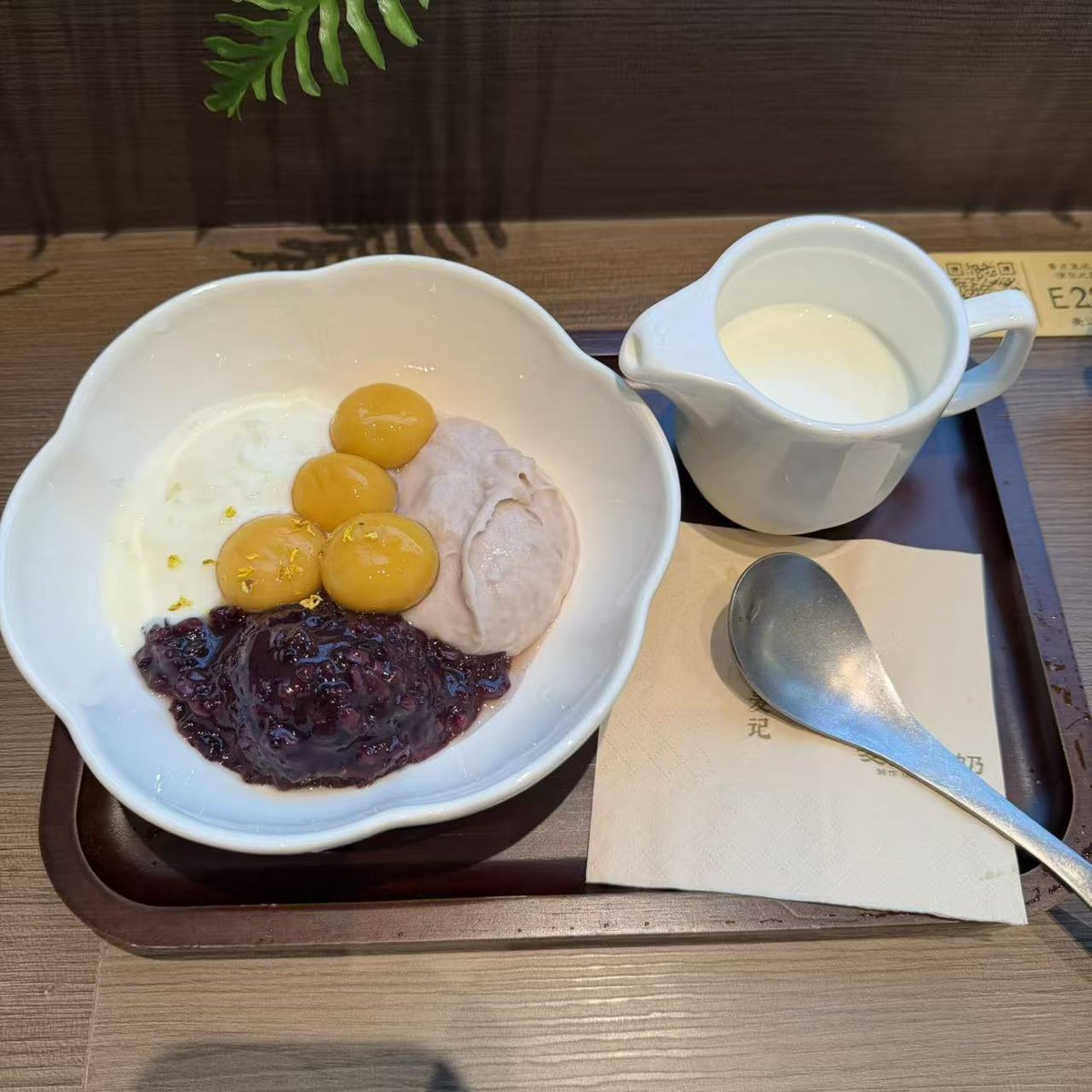 灰色浸过的雨 tweet media