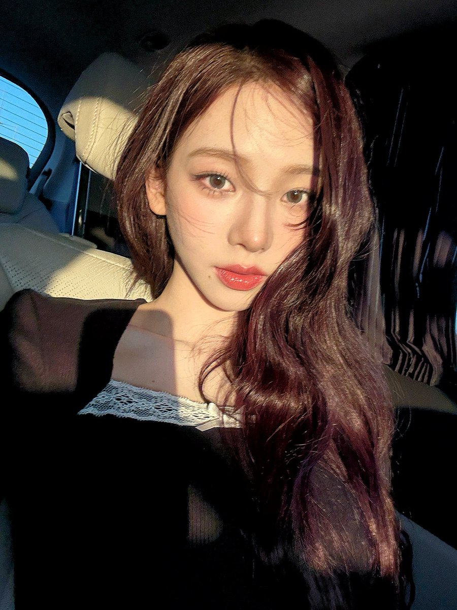 MERTUA NAKAL
ᴋᴀʀɪɴᴀ x ᴏᴄ 🔞 ᴀᴜ

Dari yang sebelumnya nentang akhirnya dukung, bahkan ngenakin saat suami kerja
© Gawvel