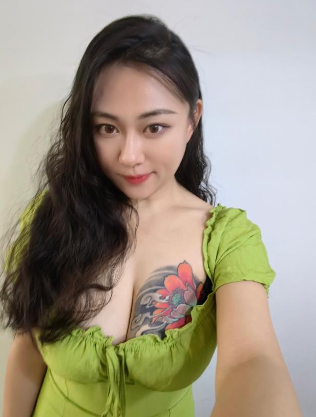 美乳刺青歐歐姐 tweet media