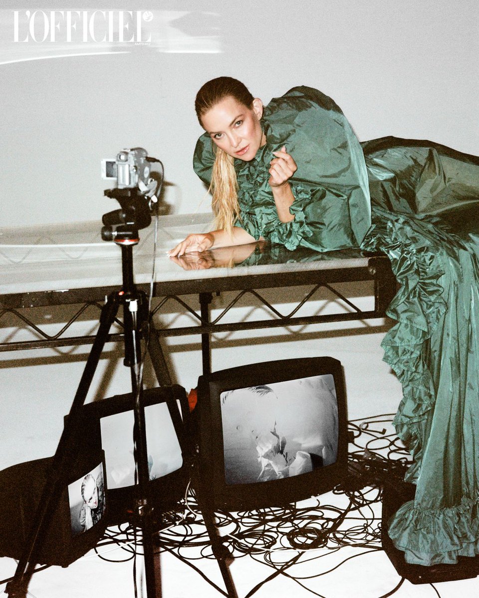 _MagazineCovers's tweet image. Kate Hudson for L'Officiel US #editorial