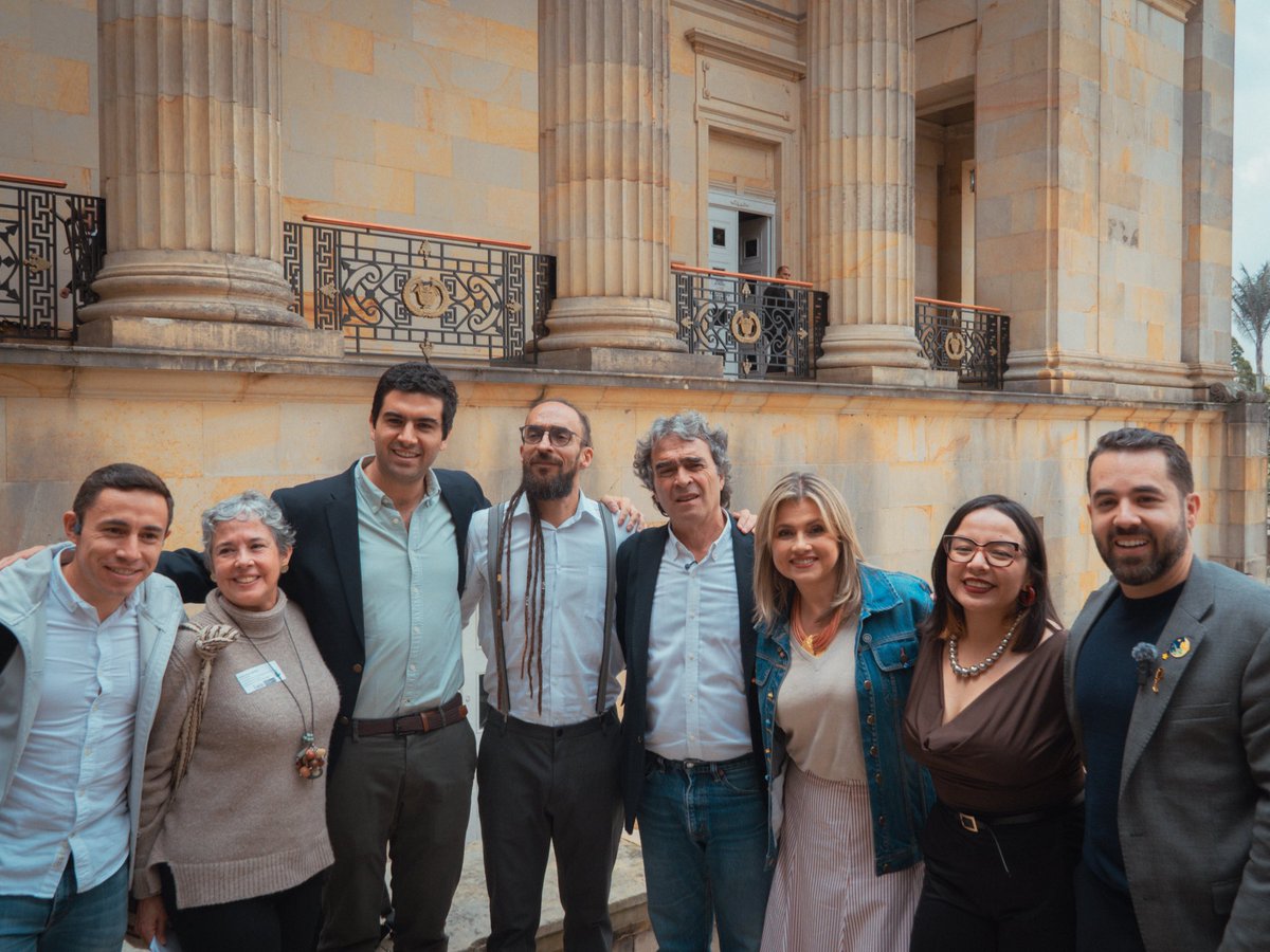 Sergio Fajardo tweet media