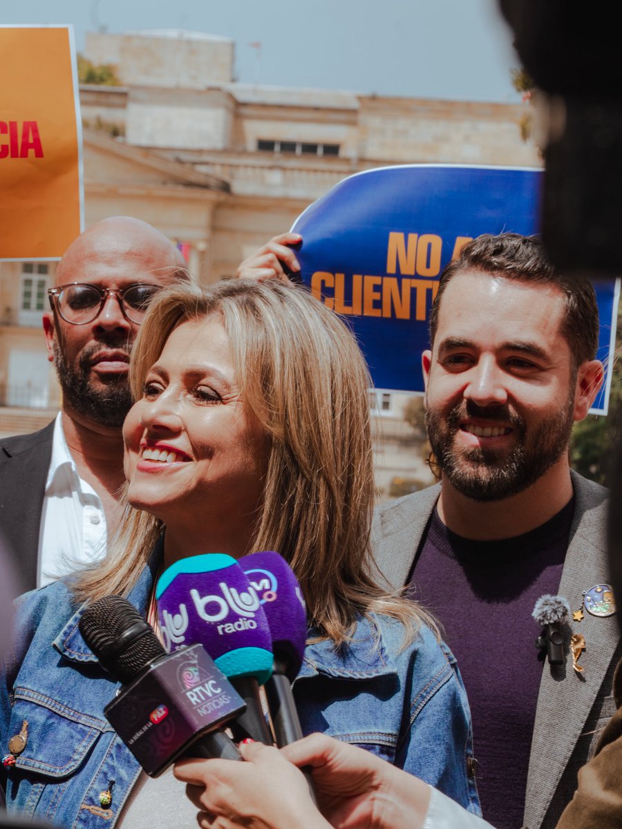 Sergio Fajardo tweet media