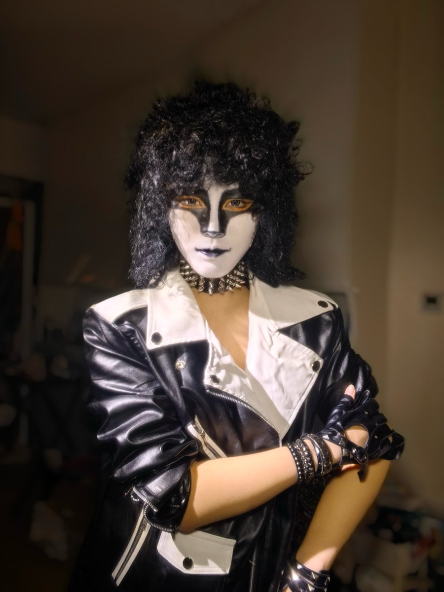Yokelmo1's tweet photo. eric carr makeup🦊
#kiss #ericcarr @kiss @EricCarr_TheFox https://t.co/i9FWHeq7T2