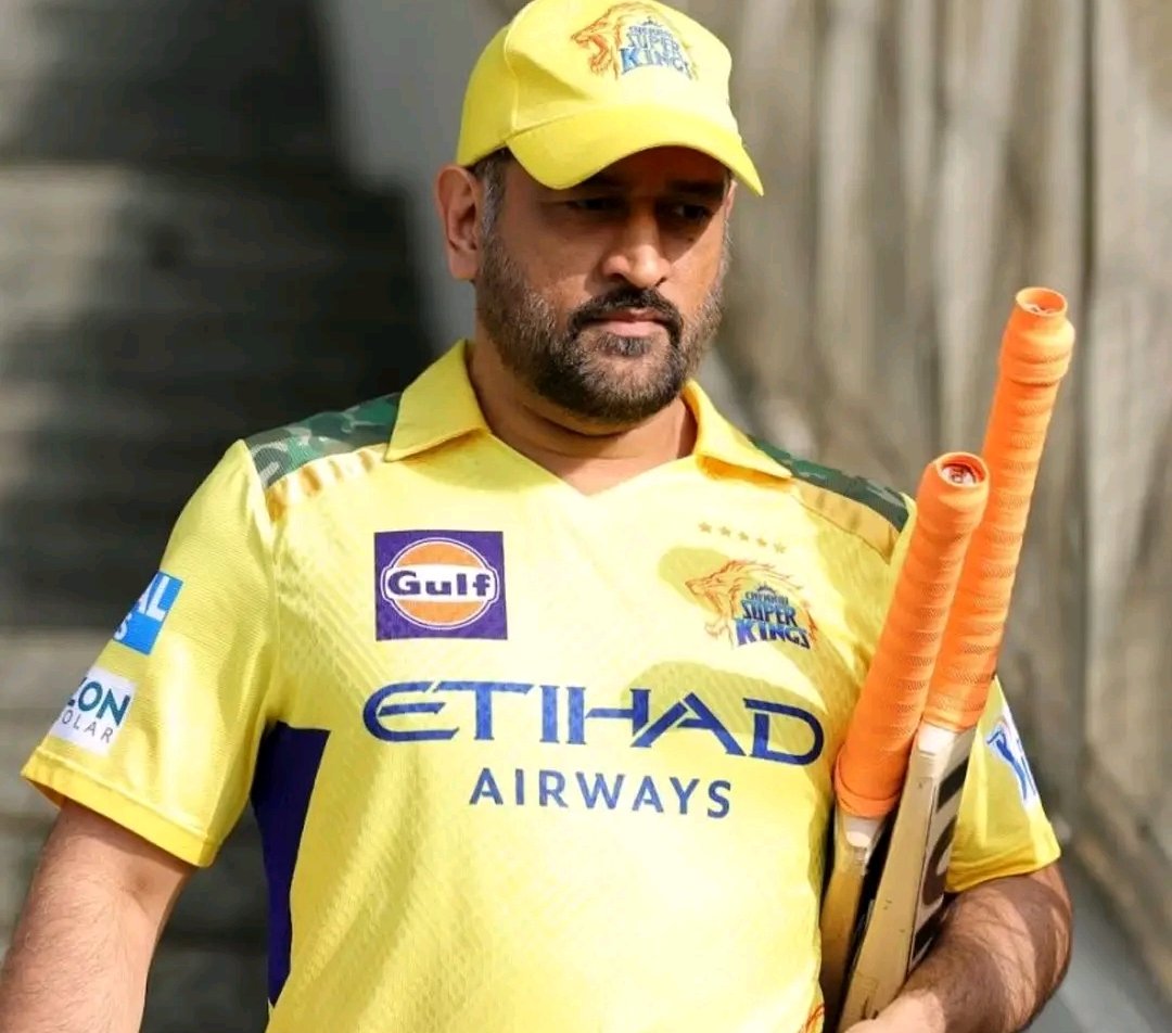 RohitYadavPage's tweet image. Dhoni is Back 🔥

23 अप्रेल को CSK और MI के बीच होने वाले मैच में #धोनी वापसी करेंगे।

सीएसके अभी तक 6 मैच खेल चुकी है 
अब 7वें मैच में थाला आएंगे और गर्दा काटेंगे। 🔥

लहरों से कह दो अपनी औकात में रहें 
समुद्र का जहाज आ रहा है 🔥
#dhoni #msdhoni #CSK #CSKvsMI