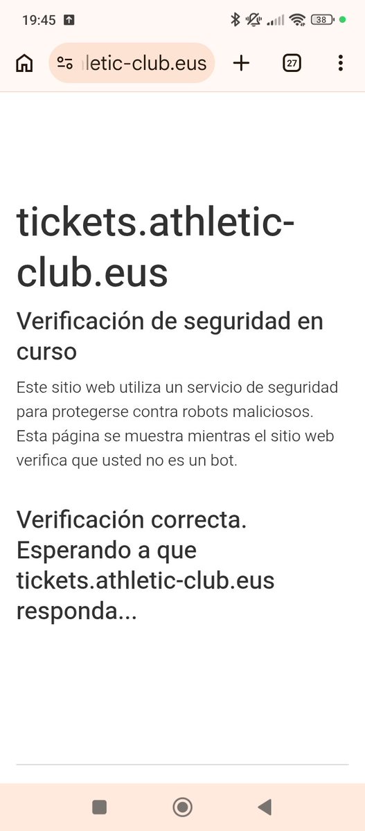 María tweet media