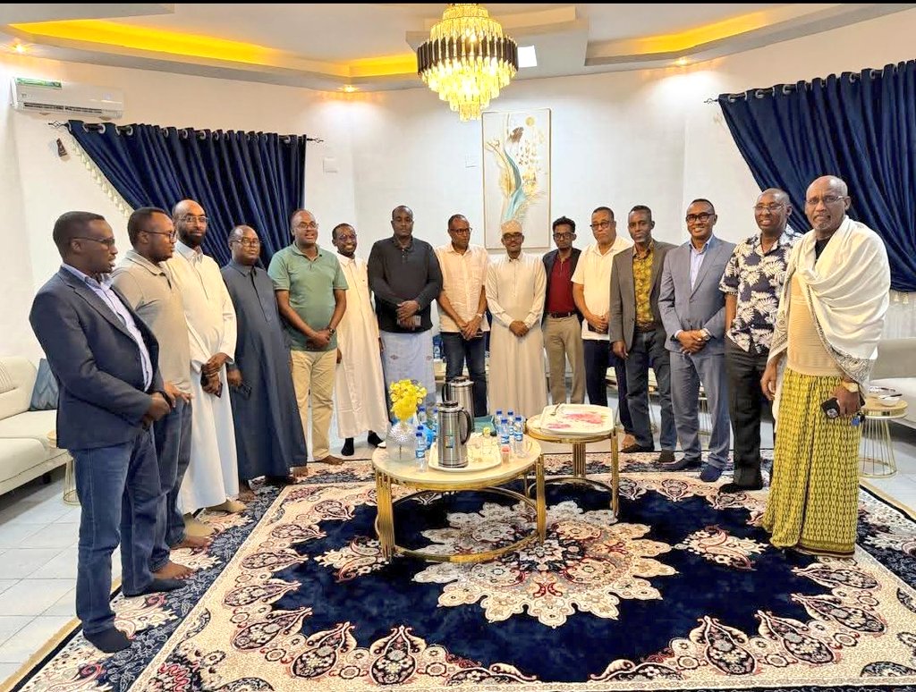 MDeeqow62771's tweet image. Hirshabelle State new musharax madaxweyne...Cismaan Maxamuud Cadaawe #JSP🗳🕊☑️