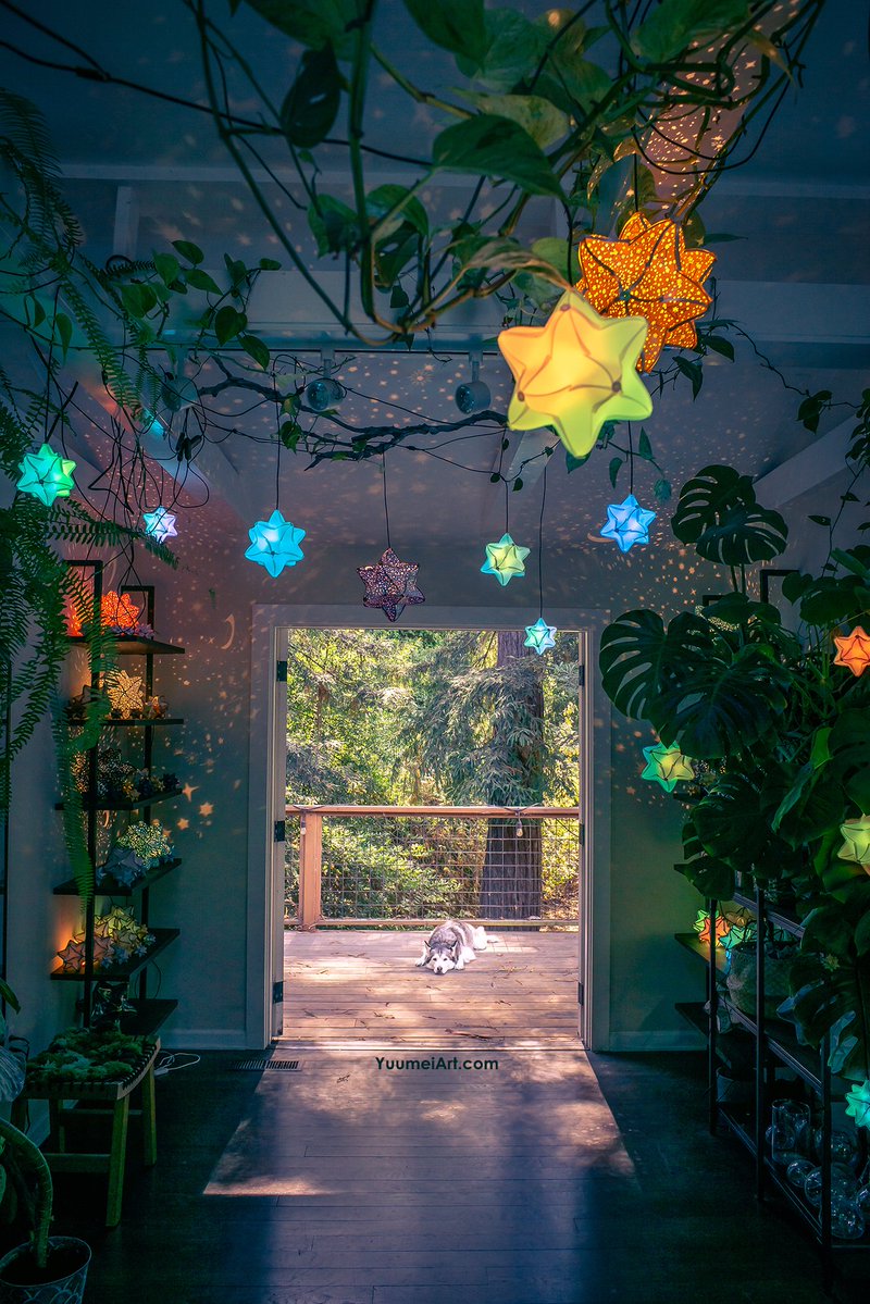 Yuumei_Art's tweet image. I'm so excited to see how everyone will decorate their home with these stars 💖

#kickstarter #stars #cozy #magic #paperart #papercrafts #starprojector