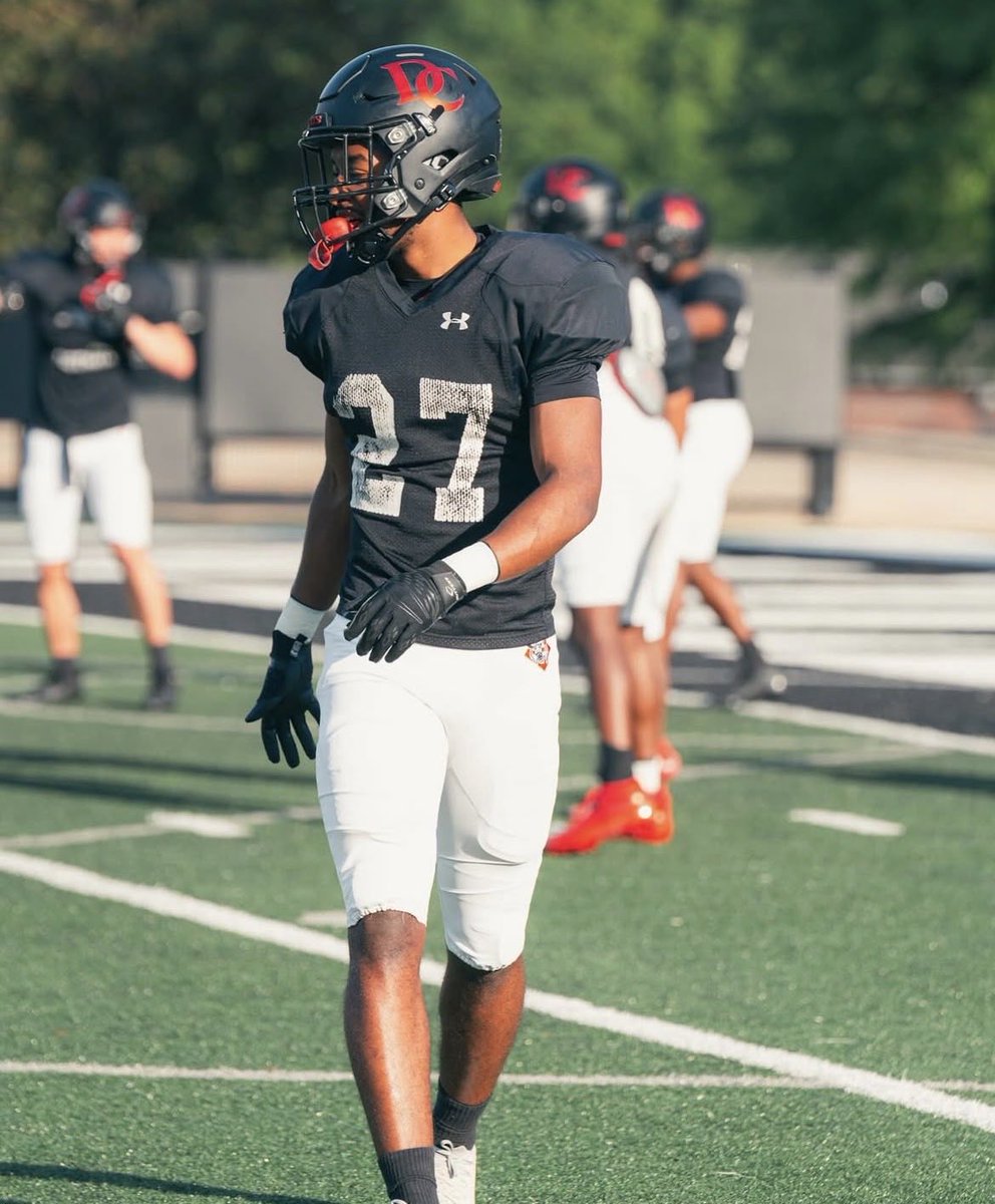 RevDawg2's tweet photo. It’s a wrap!  Enjoyed attending Davidson College’s Spring game this past weekend.  Great job @RevisMcClairen !  No completions allowed during team activities 🔒😤…time to get back to work! https://t.co/ILiNiuDs8I