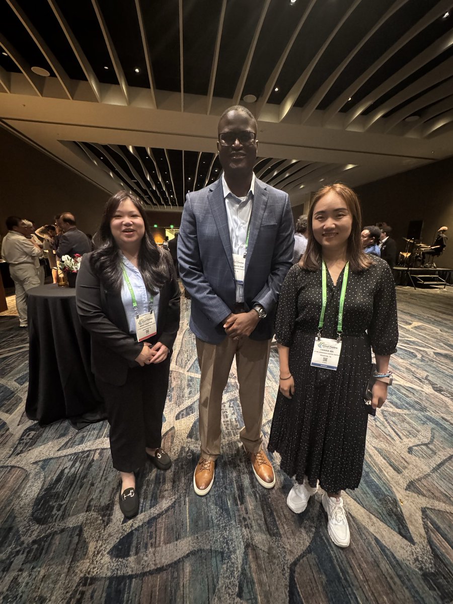 ChibaEne_MDPhD's tweet photo. First succeesful Lab showing at AACR 2026, an oral presentation on translating spatial multiomics discoveries into better treatments for gliomas and a poster on FLASH radiotherapy for gliomas. Grateful for an amazing team and supportive collaborators @UTMDAnderson  @txbraintrust https://t.co/LkTyj7Ycyd